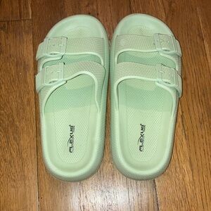 Flex us by spring step mint double strap sandals size 37-38